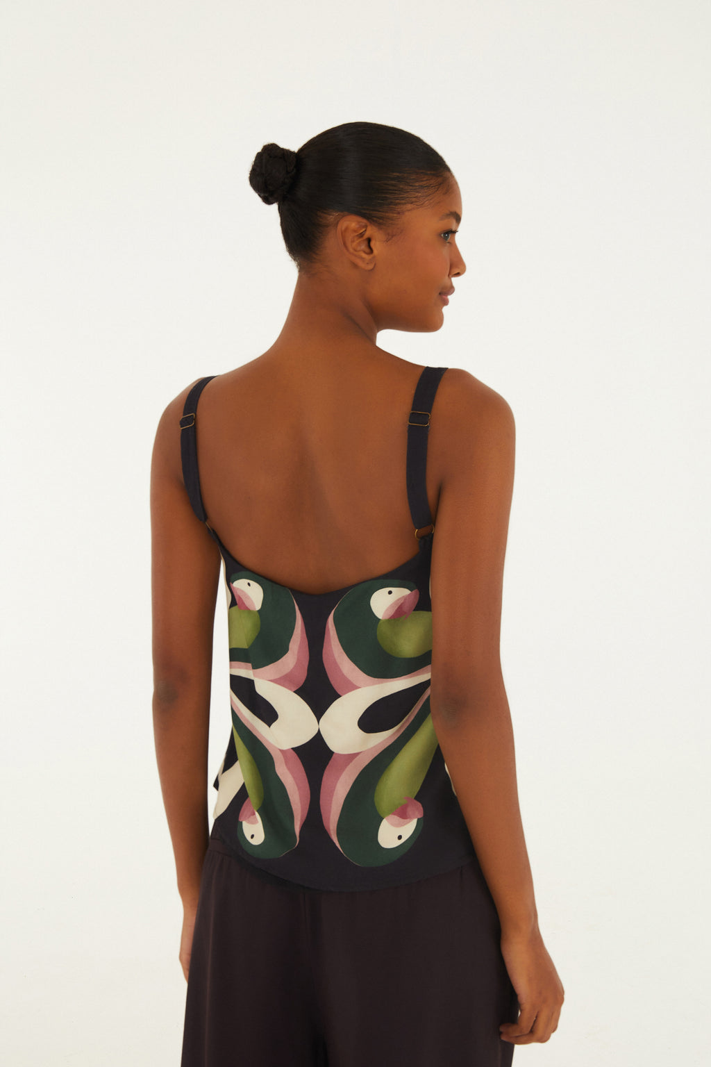Blusa Estampada Arara De Flor