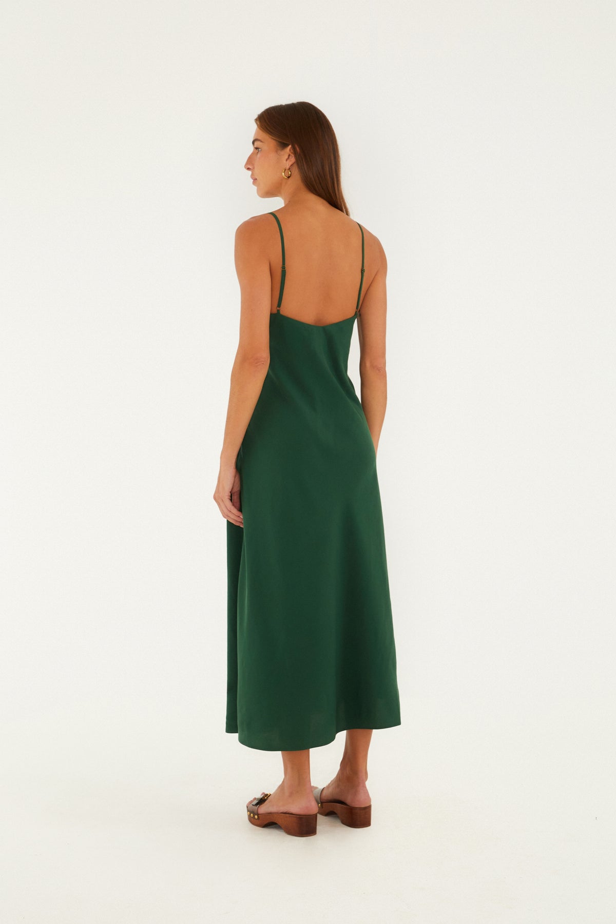 Vestido Sesgado Midi