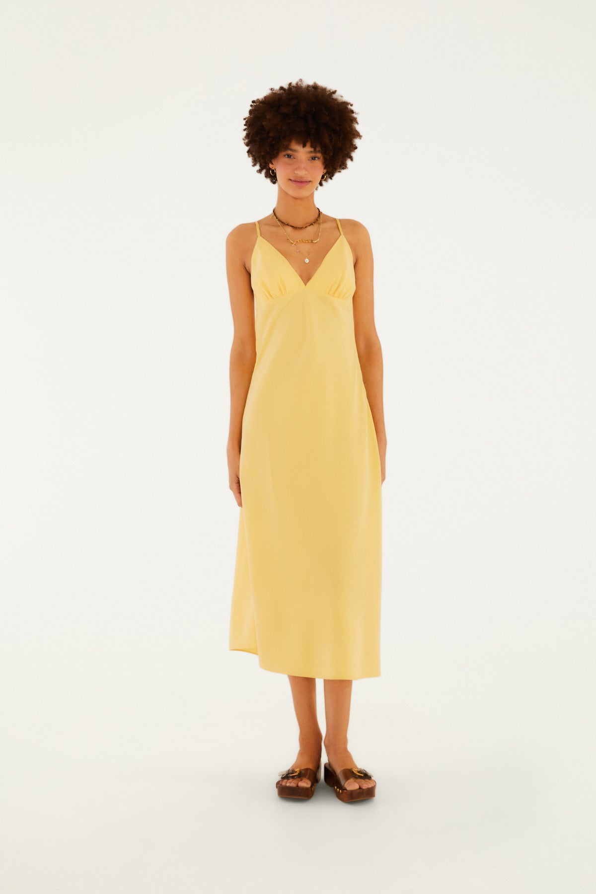 Vestido Sesgado Midi