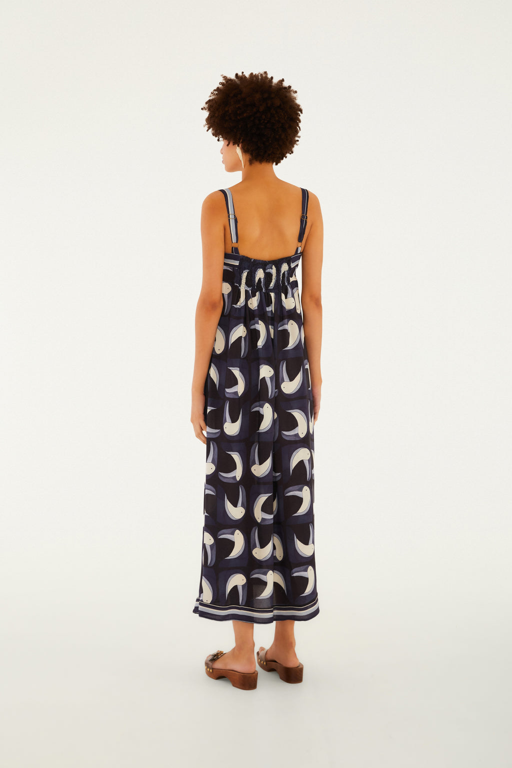 Vestido Midi Estampado Tuca Tropical