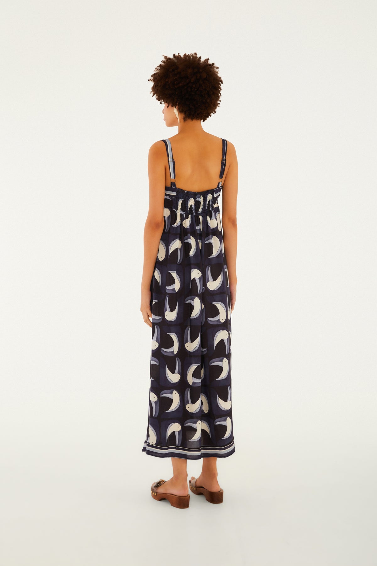 Vestido Midi Estampado Tuca Tropical