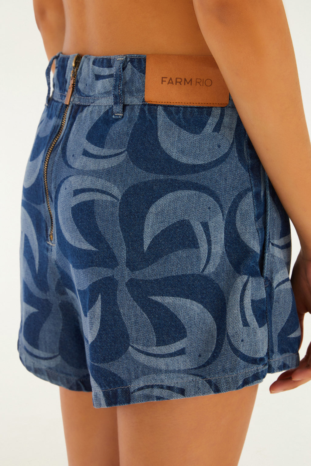 Short Jeans Láser Tuca Tropical